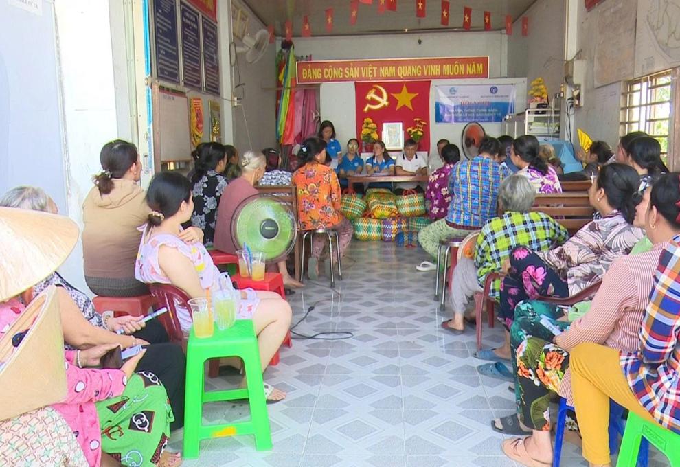 Hội LHPN Nhơn Mỹ tuyên truyền BHXH và Đề án 938