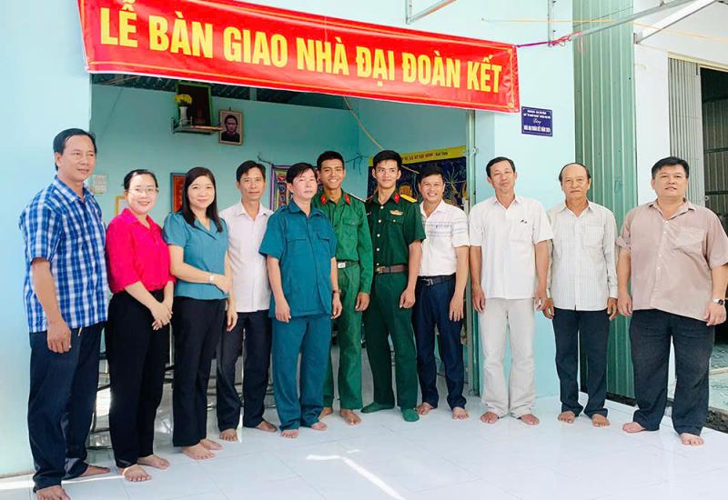 Tiếp tục thực hiện Kết luận số 01 của Bộ Chính trị đến khi có chỉ đạo mới