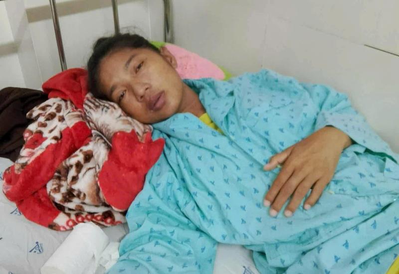 Trao quà hỗ trợ hội viên phụ nữ bị bệnh hiểm nghèo