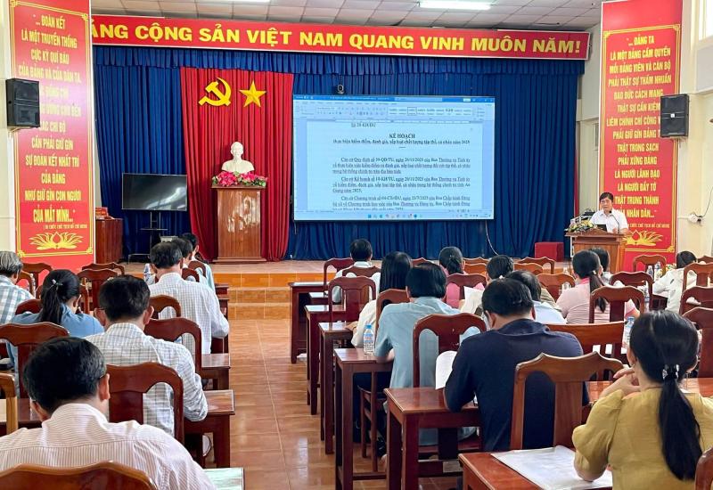 Đảng ủy xã Nhơn Mỹ triển khai Kế hoạch kiểm điểm, đánh giá xếp loại chất lượng đối với tập thể, cá nhân Đảng viên năm 2025