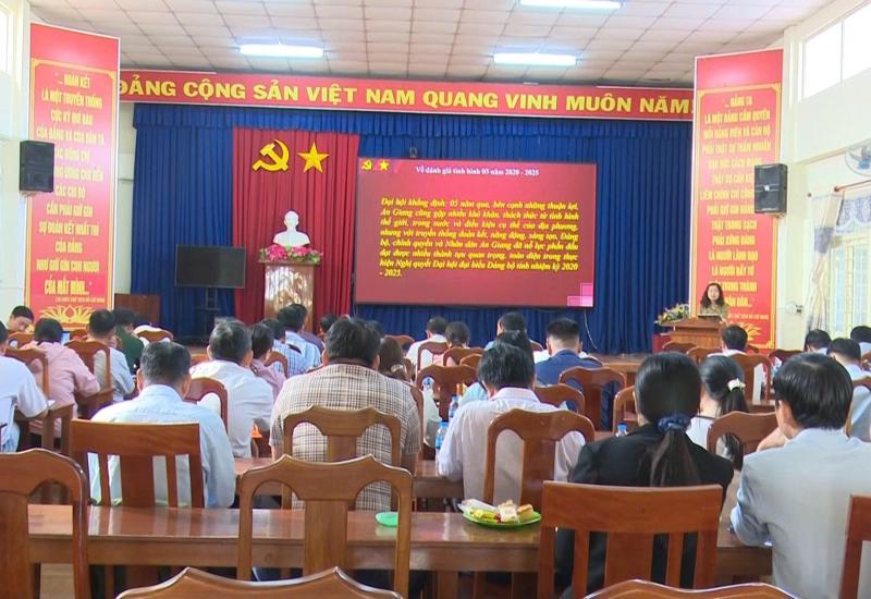 Nhơn Mỹ triển khai học tập Nghị quyết Đại hội Đảng các cấp