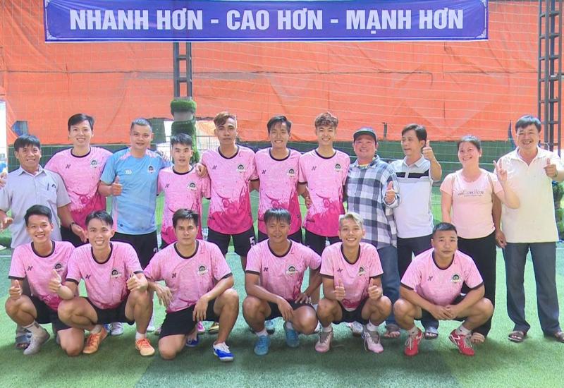 Liên ấp 5 đăng quang ngôi vô địch bóng đá nam tại Đại hội TDTT lần thứ I xã Nhơn Mỹ