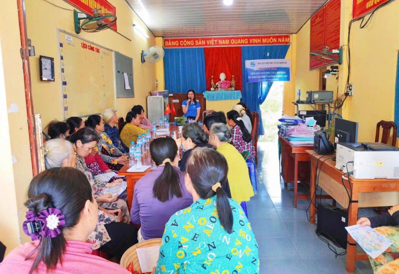 Hội LHPN xã Nhơn Mỹ triển khai thực hiện cuộc vận động “ Xây dựng gia đình 5 không, 3 sạch, 3 an
